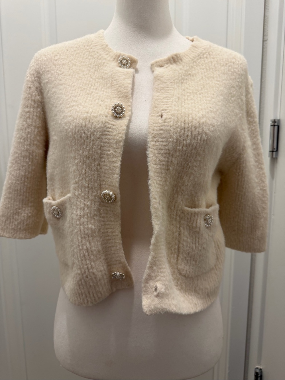 House of Harlow 1960 Ivory Fuzzy Knit Pearl Button Cardigan Sweater Women’s L